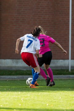 Bild 239 - wBJ HSV - SV Meppen : Ergebnis: 0:2